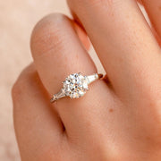 Anillo De Moissanita - Certificado 4.3ct - 3 Piedras D Vvs1