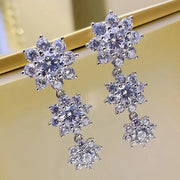 Aretes Flor 3 Rosetas 5.8 Kilates De Moissanita De Lab Plata Plateado