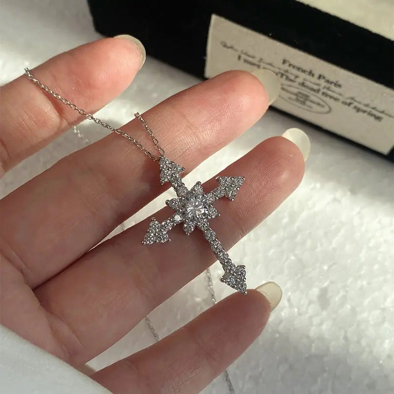 Dije De Cruz Para Mujer Moissanita 6.5mm Plata 925 Regalo Bb Plateado
